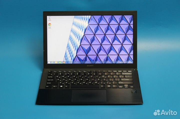 Мощный ноутбук Sony Vaio с SSD