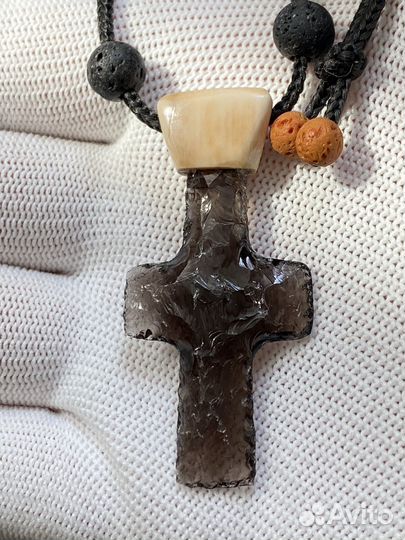 Крест обсидиановый. Камчатский сувенир