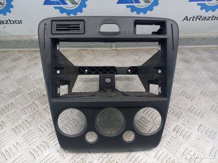 Рамка магнитолы Ford Fusion 1.6 fyja 100Л.С 2006