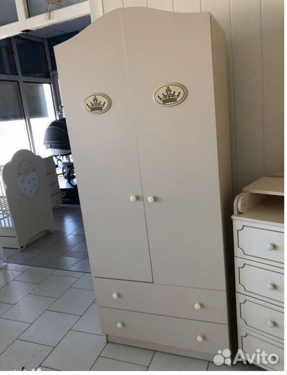 Шкаф детский двухсекционный