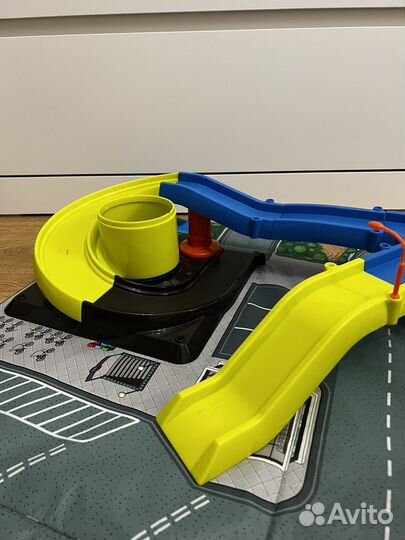 Трек автомобильный