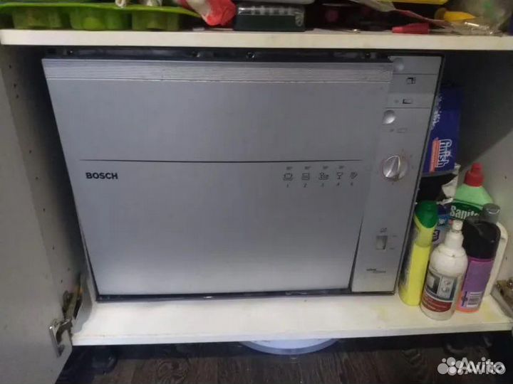 Продам посудомоечную машина Bosch. цена 6000 тыс