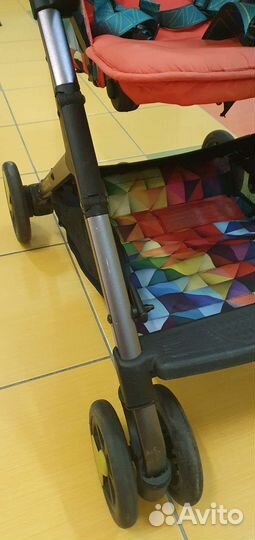 Коляска прогулочная Cosatto Woosh