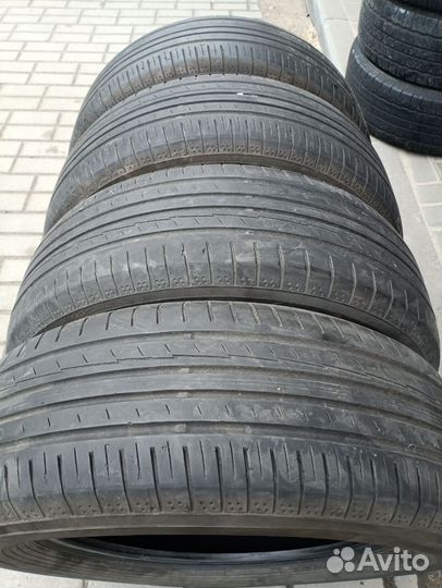 Yokohama BluEarth AE50 SUV 215/65 R17