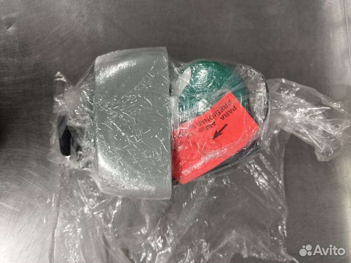 Ручка-замок Fermod 520/521 для распашной двери