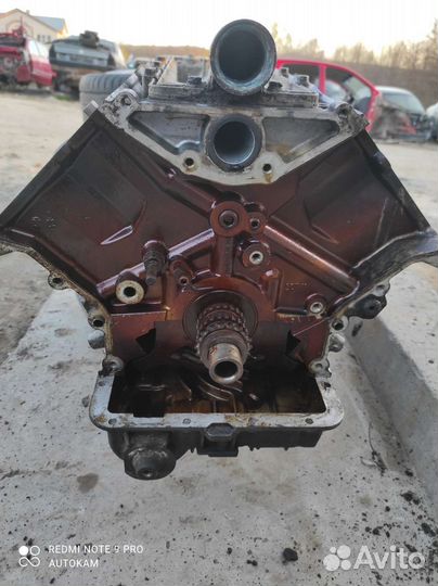 Блок цилиндров BMW 7 e65. N62B36