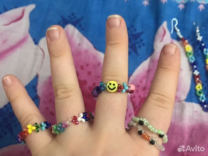 Набор колец из бисера + серьги. Ручная работа