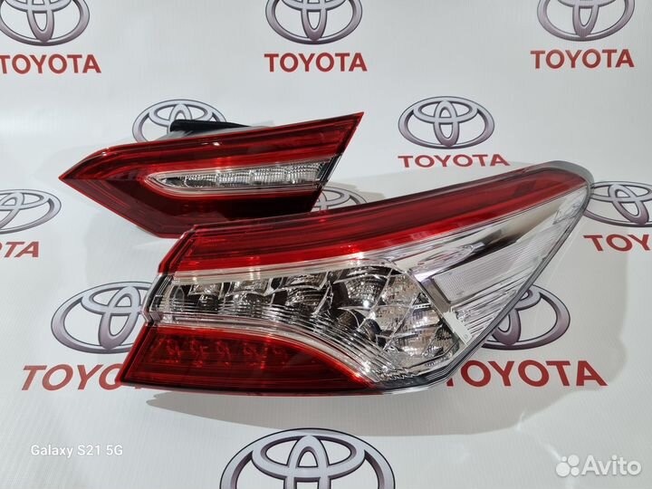 Задние фонари Toyota Сamry 70
