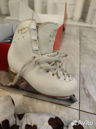 Фигурные коньки edea overture 200