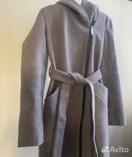 Пальто женское 42 44