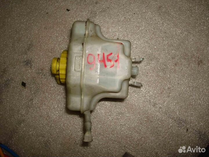 Бачок Porsche Cayenne 2003-2010