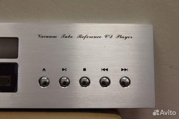 CD-проигрыватель Jolida JD100 (фронт)