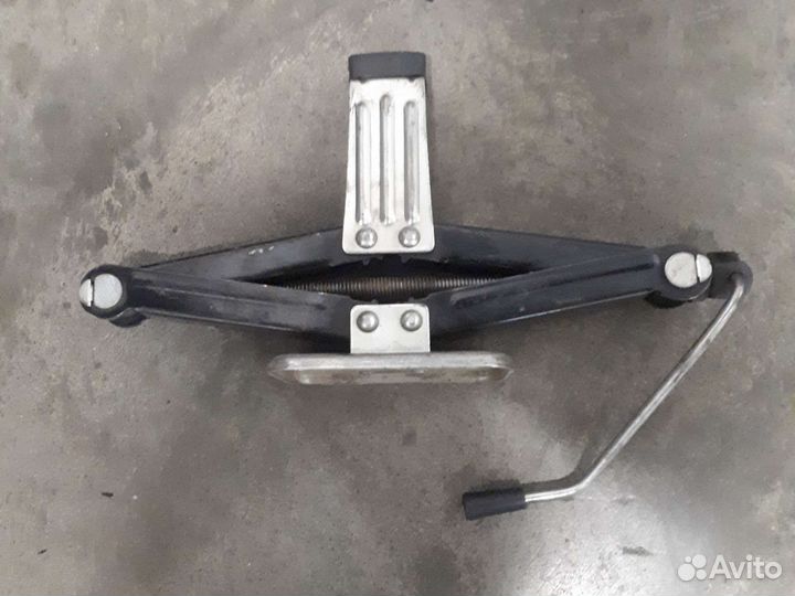 Домкрат реечный бу