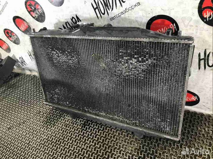 Радиатор (основной) Honda Accord