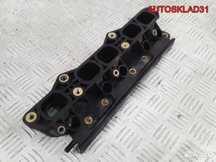 Коллектор впускной VW Passat B5 2,3 AGZ 071133204A