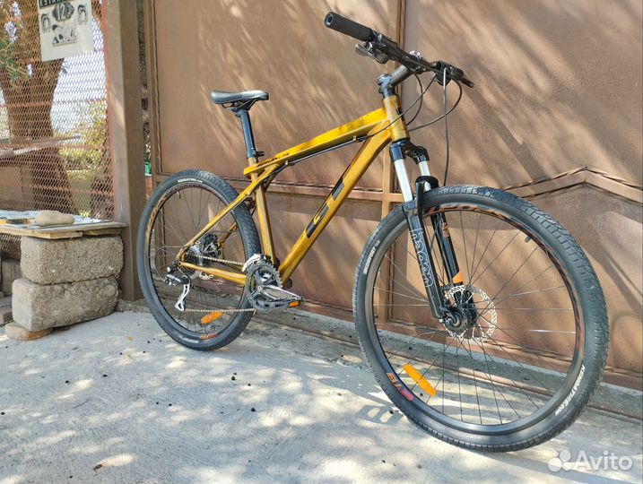 Велосипед GT avalanche 27.5