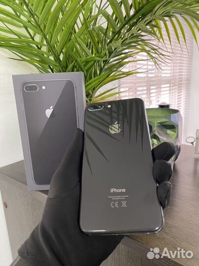 iPhone 8 Plus, 64 ГБ