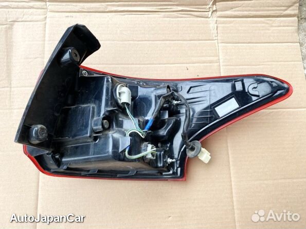 Mitsubishi Outlander 3 задний левый фонарь в крыло