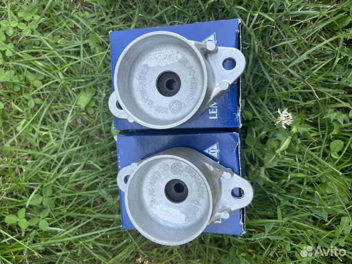 Опора заднего амортизатора