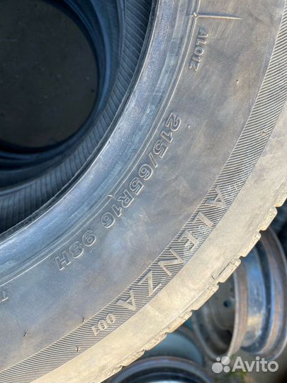 Bridgestone Alenza 001 215/65 R16