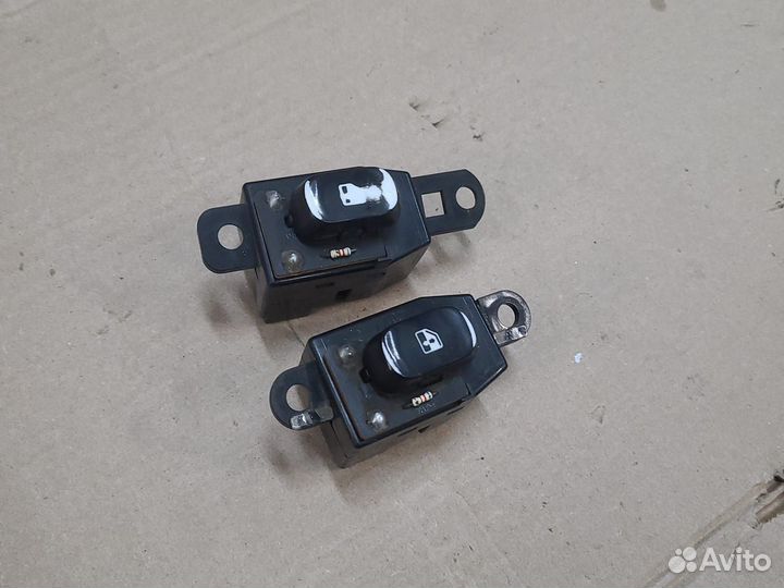 Кнопка стеклоподъемника Hyundai Lantra J2 94-98гг