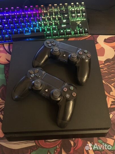 Игровая приставка ps4