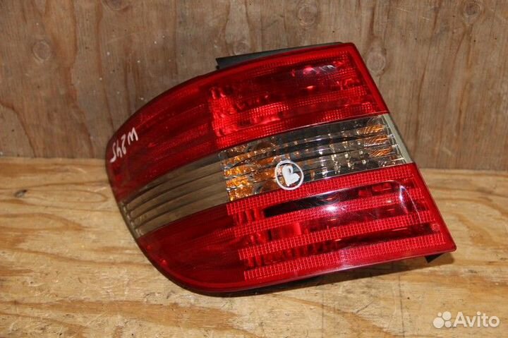 Стоп-сигнал mercedes B-class W245 266.940 Лево