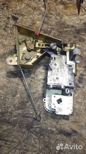 Замок задней правой двери Форд Транзит 2000-2014