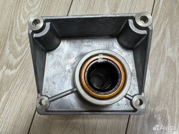 Опора привода переднего правый Sang Yong