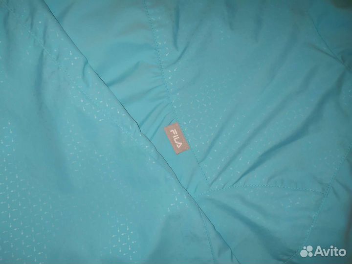 Продам женский спортивный костюм Fila