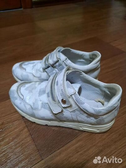 Ботинки, кроссовки 34 р-р