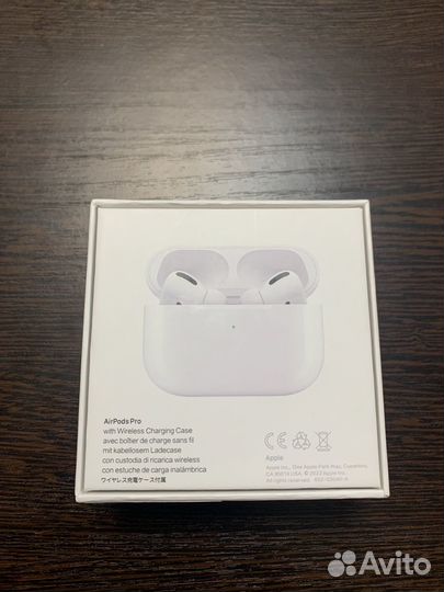 Каробка от AirPods Pro