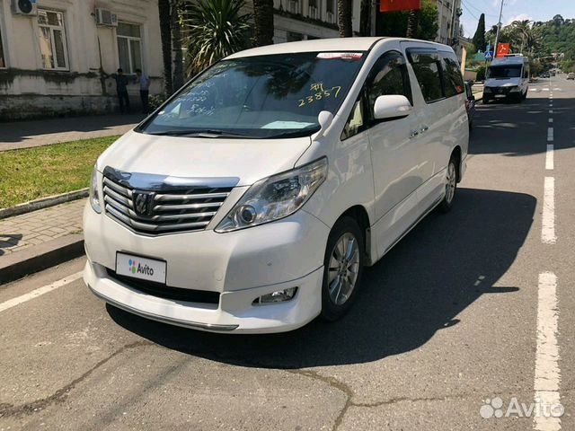 Toyota Alphard 2008