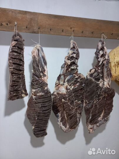 Сушёное мясо и колбаса