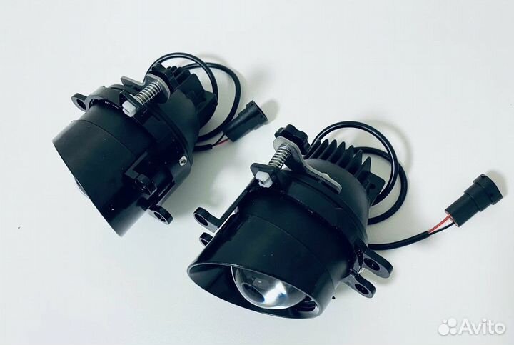 Светодиодные туманки ZMB 70W линза Toyota