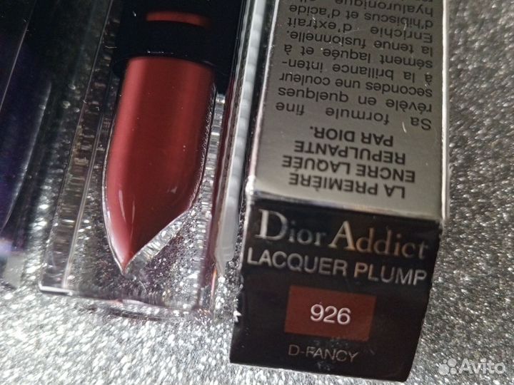 Стойкая лаковая помада для губ от Dior