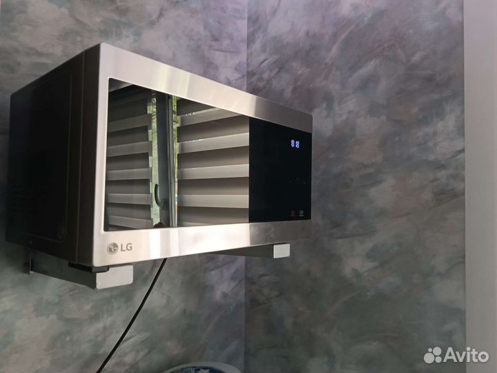 Инверторная микроволновая печь LG