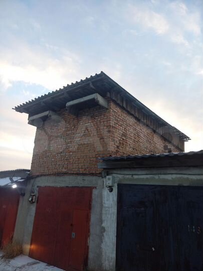 Гараж, > 30 м²