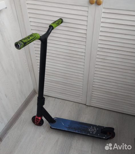 Трюковой самокат