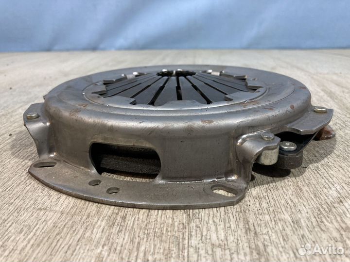 Корзина сцепления Renault Sandero Logan 1,6