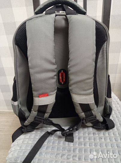 Рюкзак школьный