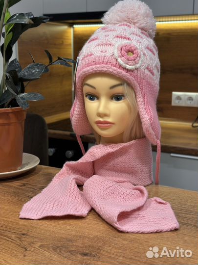 Комплект шапка и шарф для девочки