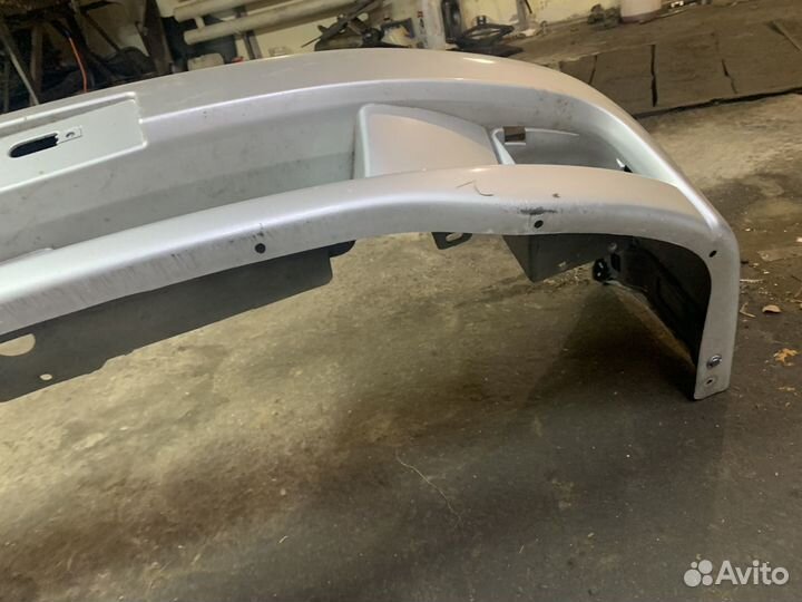 Продам бампер legacy b4