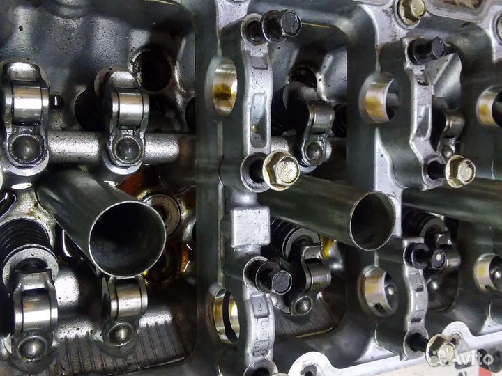 Головка блока цилиндров,3 ur Toyota 5.7l