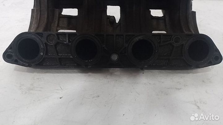 Коллектор впускной Лада Калина