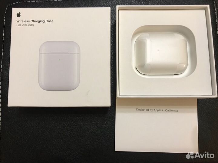 Футляр Apple AirPods 2 с возможностью беспроводной