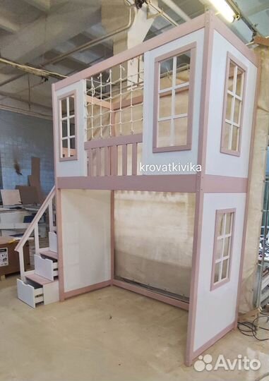 Детская кровать чердак домик, лестница комод