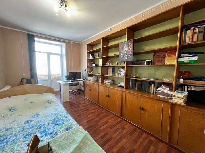 4-к. квартира, 96 м², 3/5 эт.