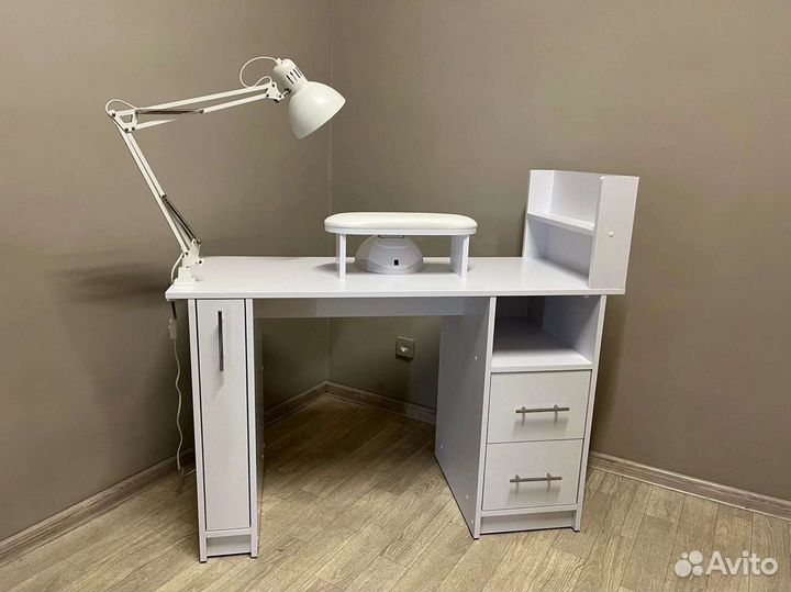 Маникюрный стол Новинкаплюс