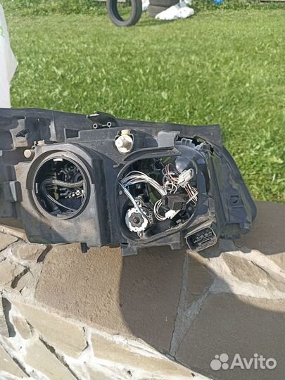Фара для BMW X1 E84 левая на запчасти